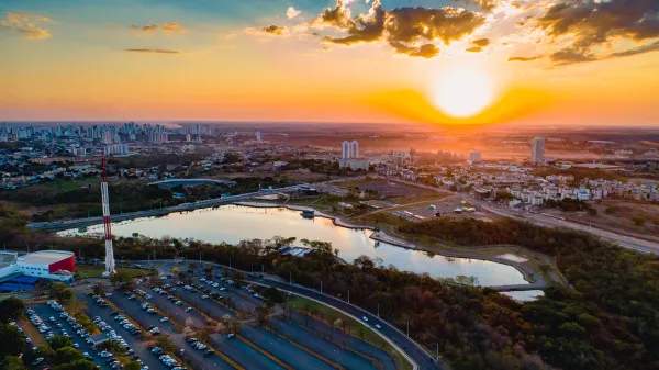 Aprenda os principais passos do Guia Completo para abrir sua empresa em Cuiabá e inicie seu empreendimento com sucesso.