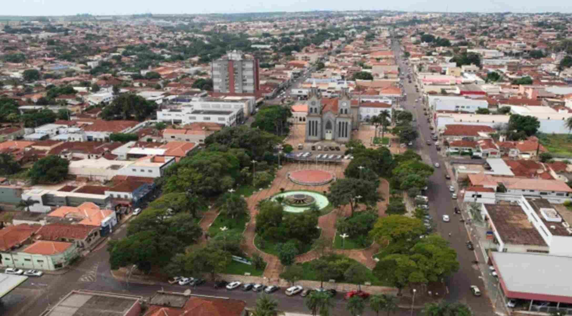 Descubra o Guia completo de Abertura de Empresa em Frutal e explore as oportunidades de negócios na região do Triângulo Mineiro.