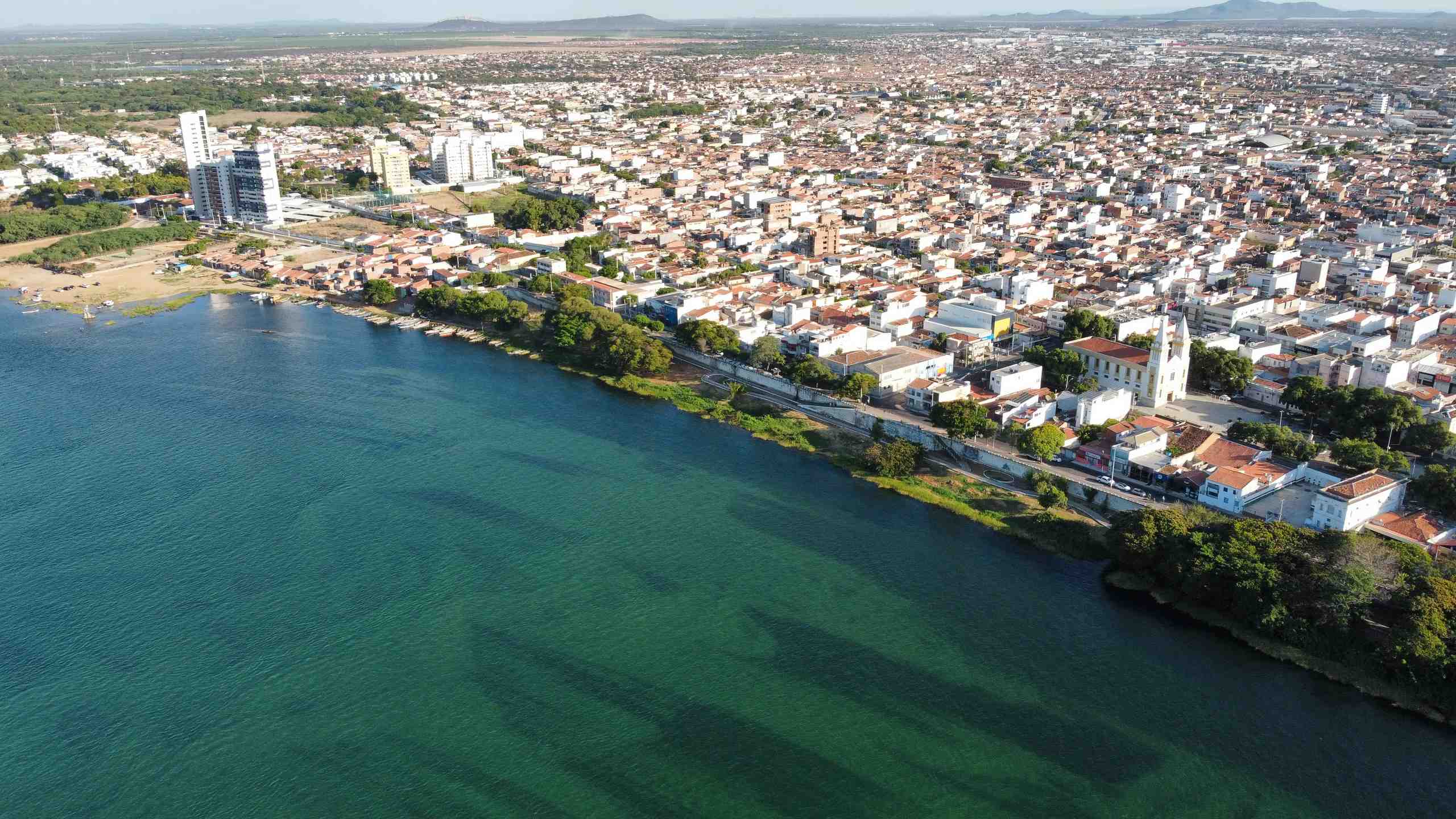 Explore o Guia completo de Abertura de Empresa em Juazeiro e dê vida ao seu sonho empresarial na cidade de Juazeiro do Norte.
