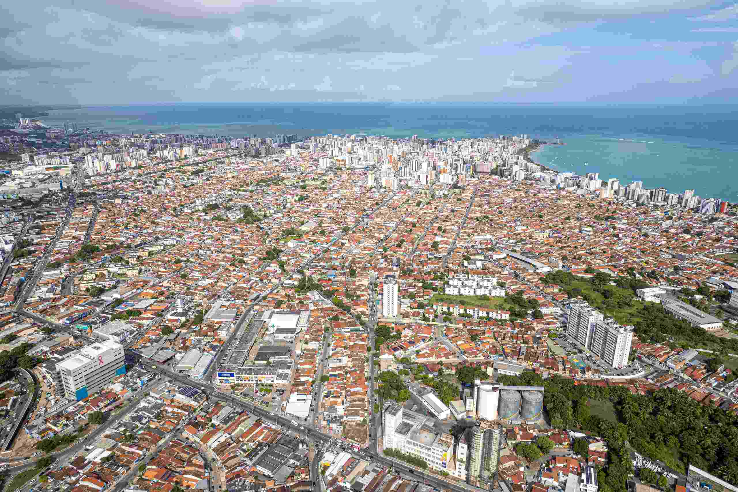 Saiba como usar o Guia completo de Abertura de Empresa em Maceió para definir objetivos e analisar o mercado local.