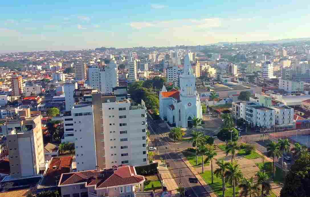 Aprenda todos os passos no Guia completo de Abertura de Empresa em Patos de Minas para empreender com segurança e sucesso.